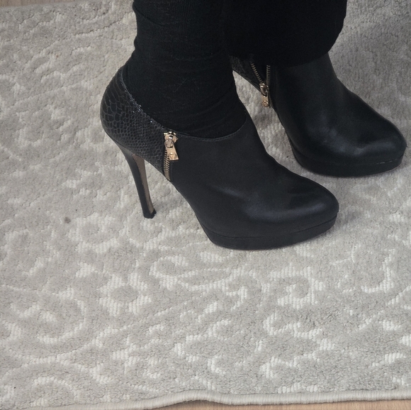 Michael Kors Black Stiletto Ankle Boots - Picture 17 of 17